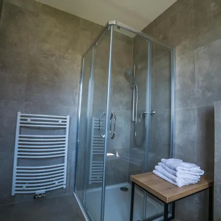 Athel Appartement *